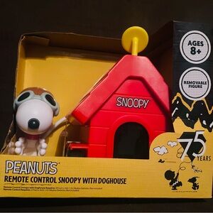 Peanuts Remote Control Snoopy with Red Doghouse